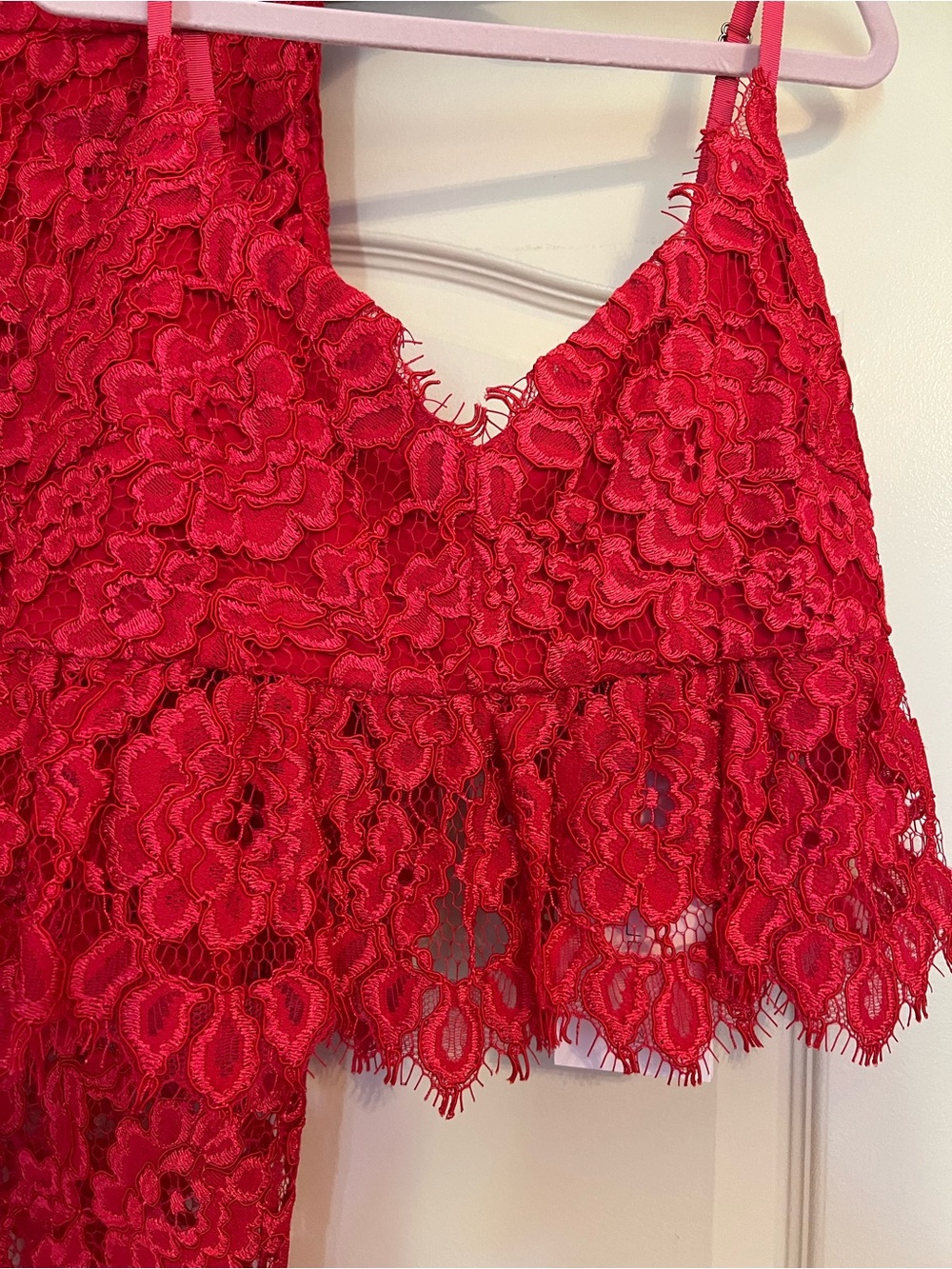 NWT Alexis Red Lace Crop Top & High-Low Midi Skirt Set Size Small - Picture 3 of 6